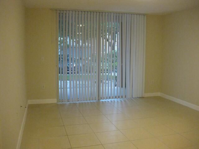 620 SW 111th Avenue 103, Pembroke Pines, FL 33025