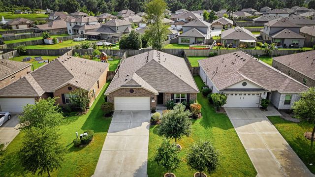 130 Courageous Side Way, Magnolia, TX 77354