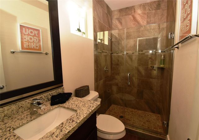 3804 Lovejoy Street, Houston, TX 77003