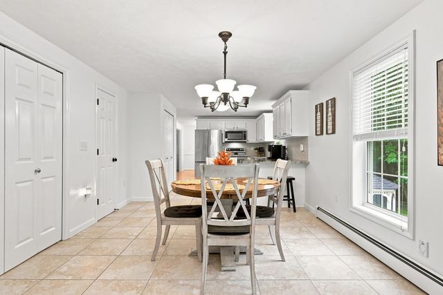 16 Lantern Lane, Londonderry, NH 03053