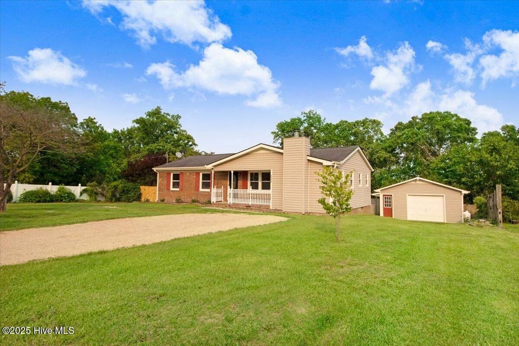 226 Bryant Circle, Goldsboro, NC 27534