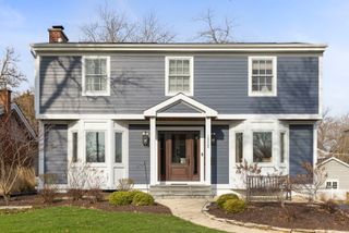 1320 Santa Rosa Avenue, Wheaton, IL 60187