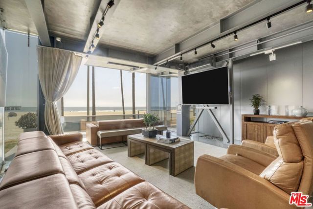 2911 Ocean Front Walk, Venice (los Angeles), CA 90291