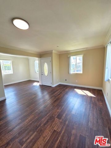 1719 W 39th Pl, Los Angeles, CA 90062