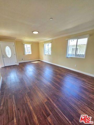 1719 W 39th Pl, Los Angeles, CA 90062