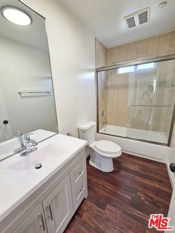 1719 W 39th Pl, Los Angeles, CA 90062