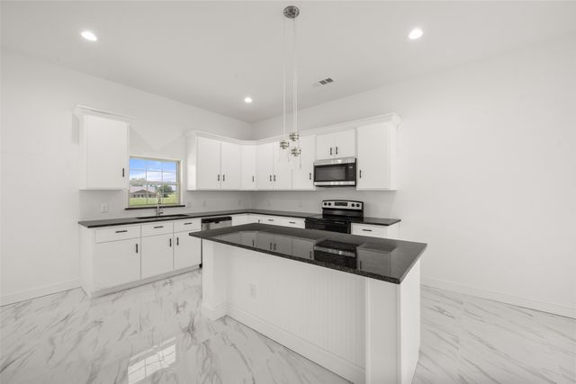 149 LBJ Ranch Road, Trinidad, TX 75163