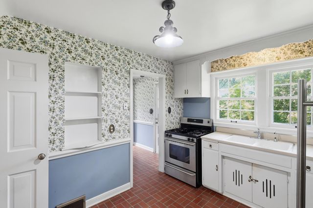 4308 Glencrest Road, Golden Valley, MN 55416