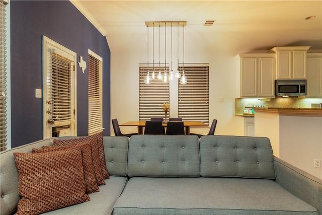 2808 Canyon Valley RUN, Pflugerville, TX 78660