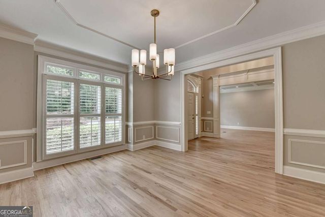 6032 Thunder Woods Trail, Sugar Hill, GA 30518