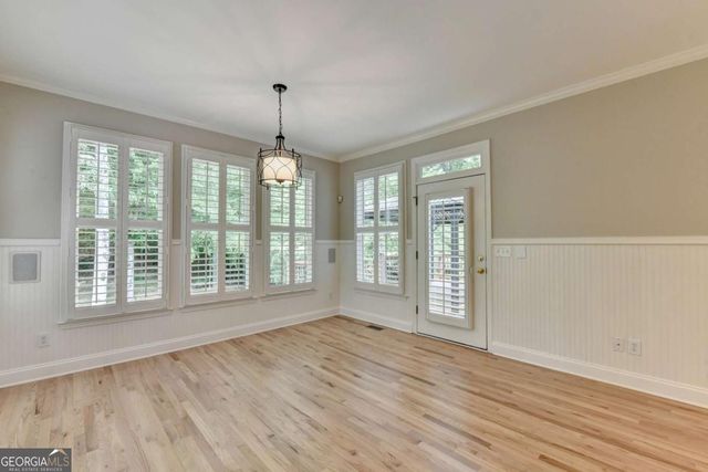 6032 Thunder Woods Trail, Sugar Hill, GA 30518
