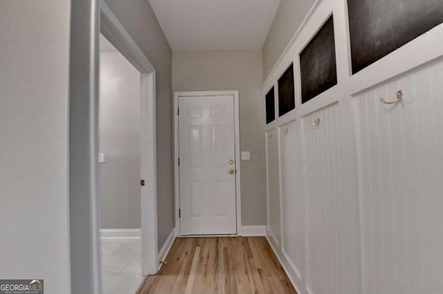 6032 Thunder Woods Trail, Sugar Hill, GA 30518