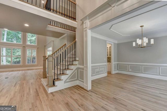 6032 Thunder Woods Trail, Sugar Hill, GA 30518