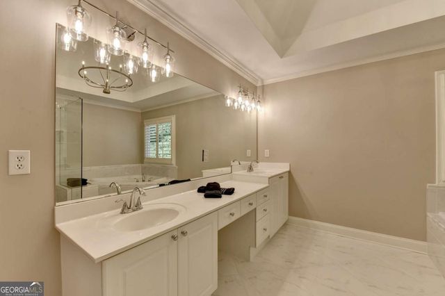 6032 Thunder Woods Trail, Sugar Hill, GA 30518