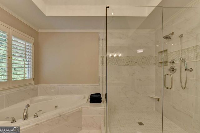 6032 Thunder Woods Trail, Sugar Hill, GA 30518