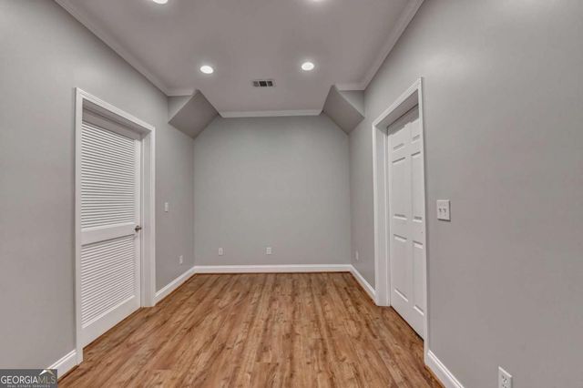 6032 Thunder Woods Trail, Sugar Hill, GA 30518