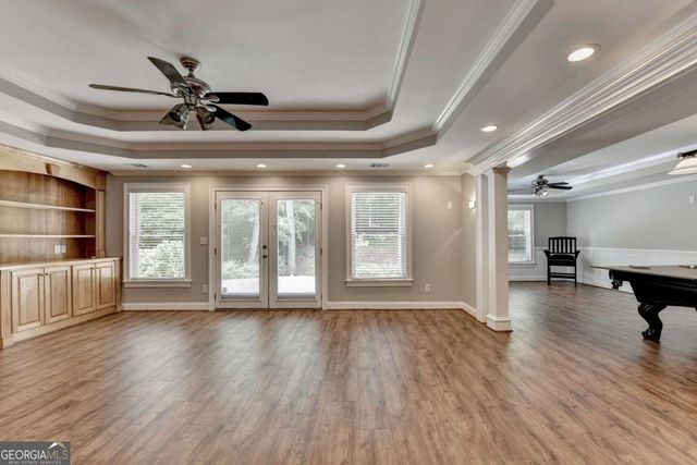 6032 Thunder Woods Trail, Sugar Hill, GA 30518