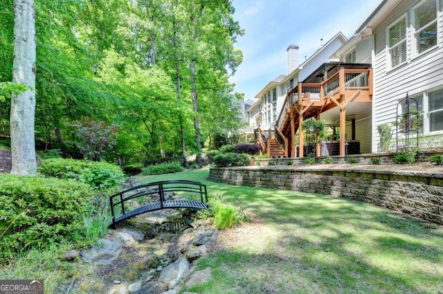 6032 Thunder Woods Trail, Sugar Hill, GA 30518
