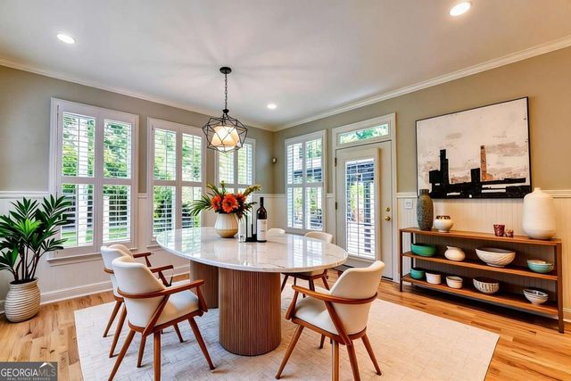 6032 Thunder Woods Trail, Sugar Hill, GA 30518