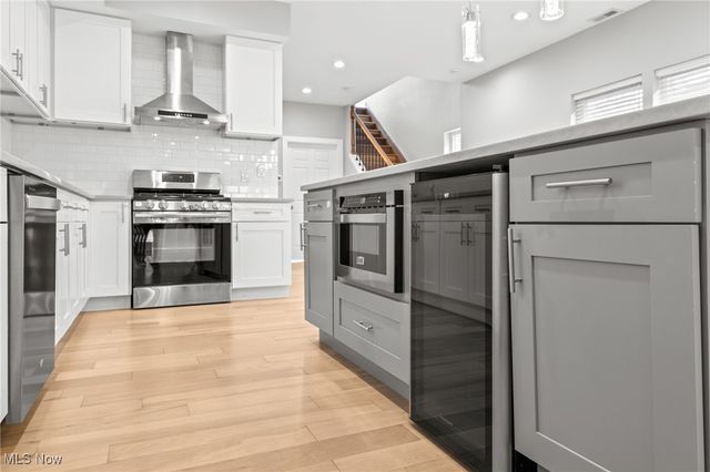 1961 W 47th Street, Cleveland, OH 44102