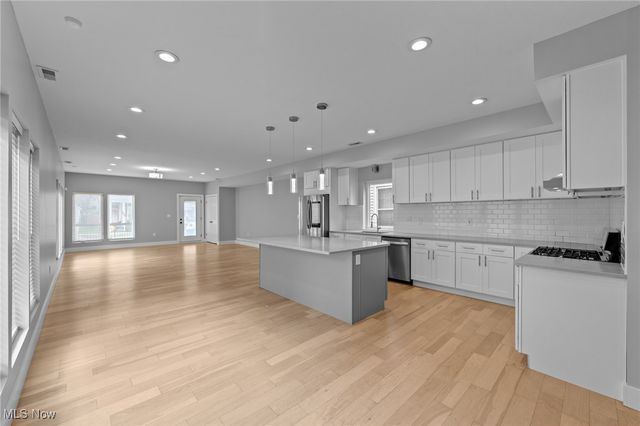 1961 W 47th Street, Cleveland, OH 44102