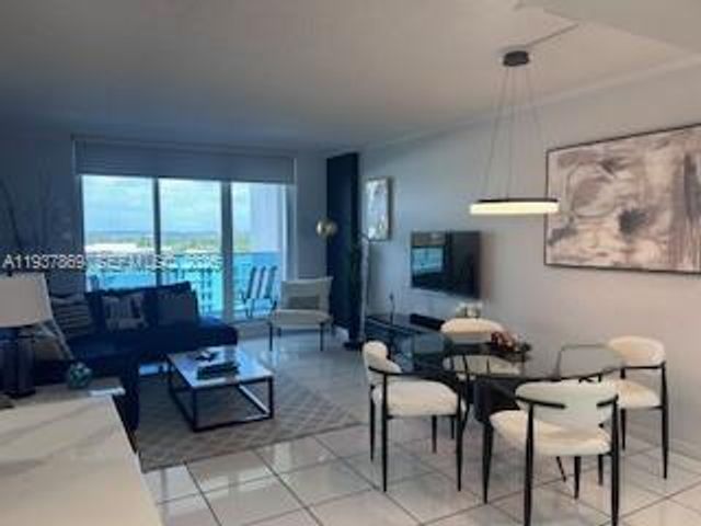 2301 COLLINS AV 1026, Miami Beach, FL 33139