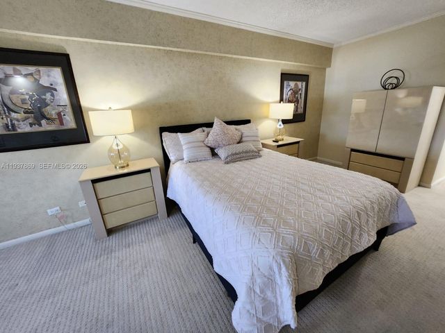 2301 COLLINS AV 1026, Miami Beach, FL 33139