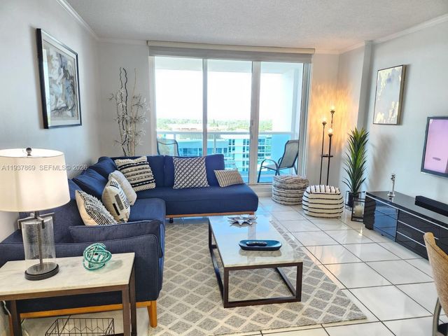 2301 COLLINS AV 1026, Miami Beach, FL 33139