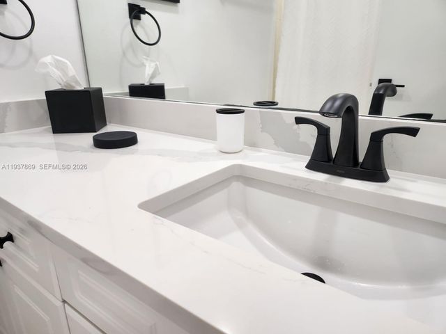 2301 COLLINS AV 1026, Miami Beach, FL 33139