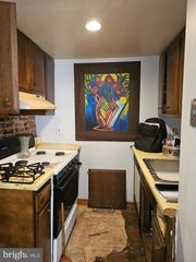 622 S 3RD ST, Philadelphia, PA 19147