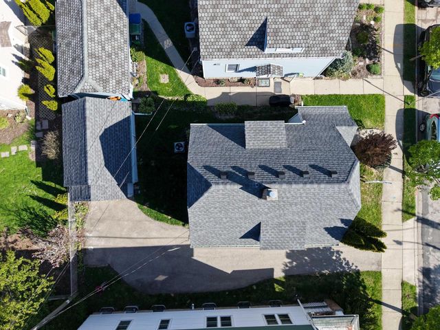 3265 S Swain COURT, Milwaukee, WI 53207