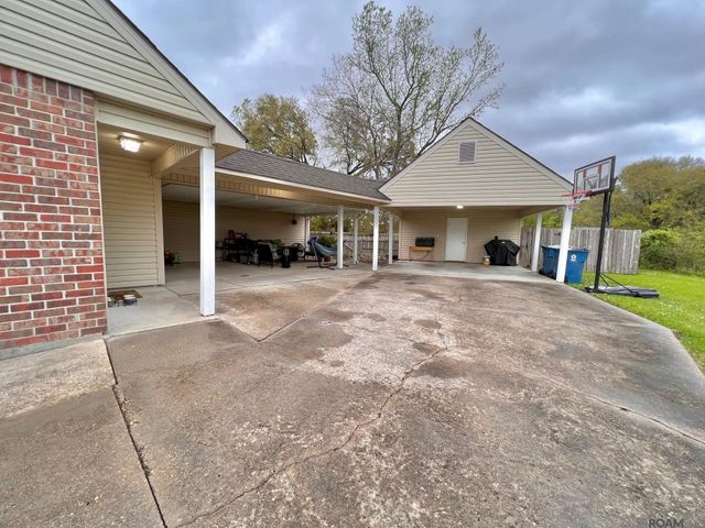 14080 Troy Duplessis Rd, Gonzales, LA 70737