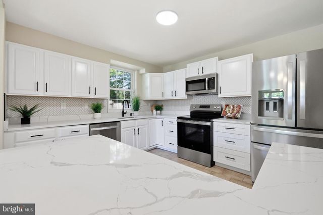 6802 FRIENDSHIP CT, Clinton, MD 20735