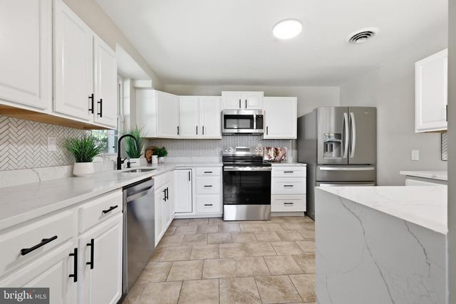 6802 FRIENDSHIP CT, Clinton, MD 20735