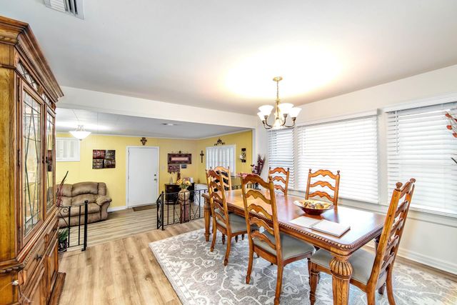 401 Maple Ave, Houma, LA 70364