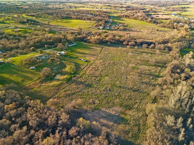 9911 Zion Hill Road, Poolville, TX 76487