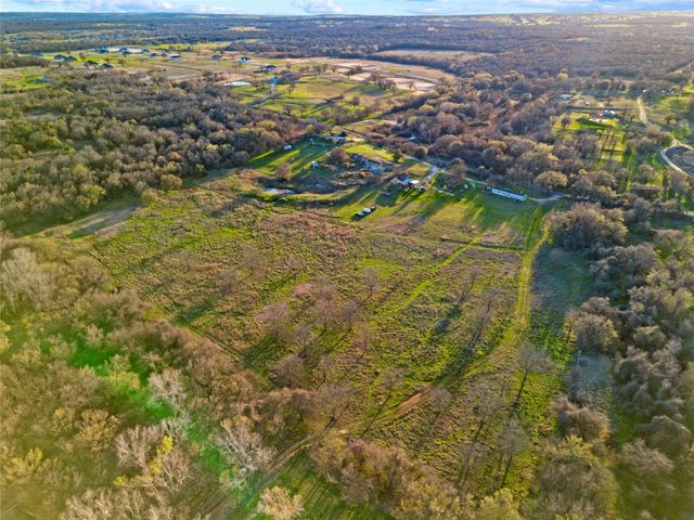 9911 Zion Hill Road, Poolville, TX 76487