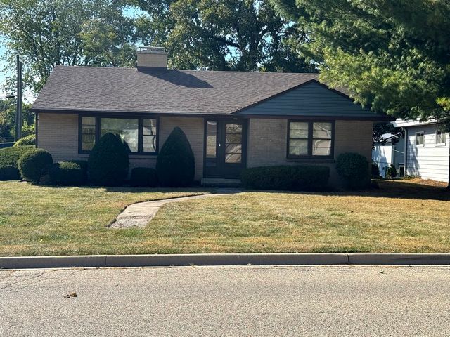 700 N Garfield Street, Harvard, IL 60033