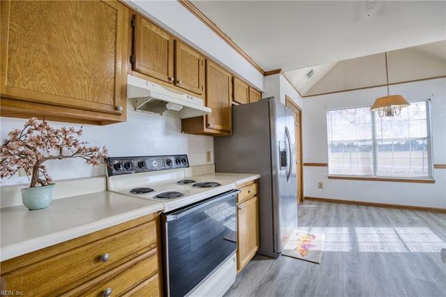 1912 Tiger Eye CT, Virginia Beach, VA 23456