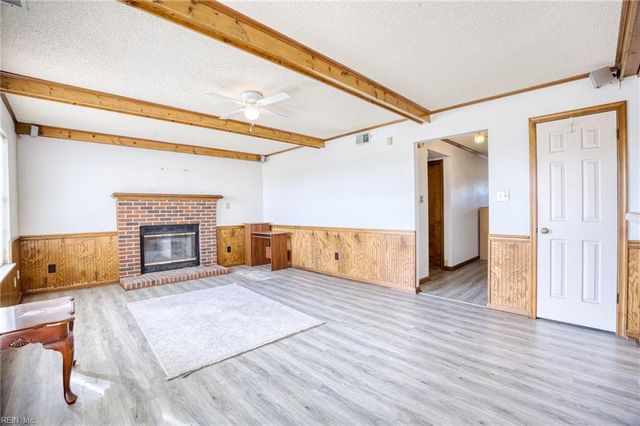 1912 Tiger Eye CT, Virginia Beach, VA 23456