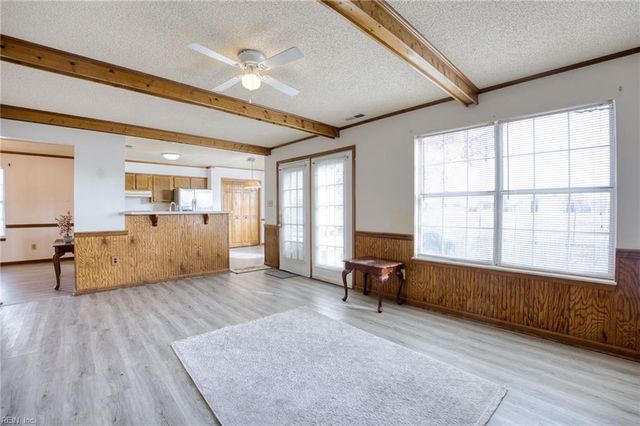 1912 Tiger Eye CT, Virginia Beach, VA 23456