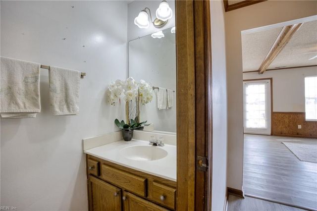 1912 Tiger Eye CT, Virginia Beach, VA 23456