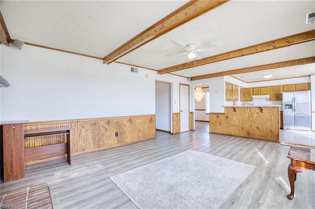 1912 Tiger Eye CT, Virginia Beach, VA 23456