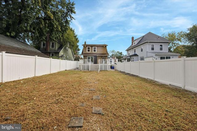 24 S WOODLAWN AVE, Aldan, PA 19018