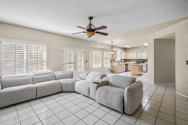 2013 SHADOW RIDGE Drive, El Paso, TX 79938