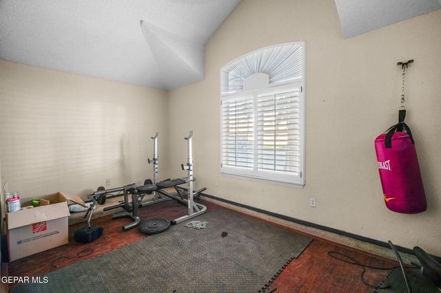 2013 SHADOW RIDGE Drive, El Paso, TX 79938