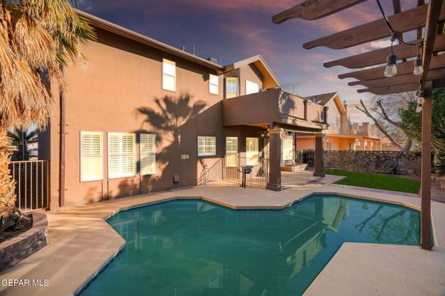 2013 SHADOW RIDGE Drive, El Paso, TX 79938