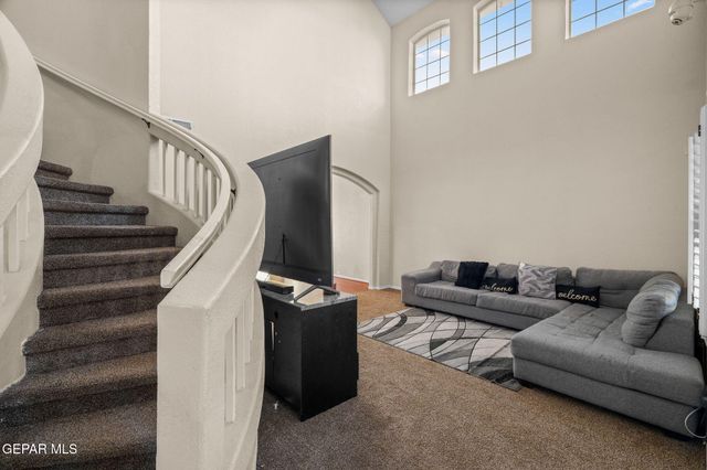 2013 SHADOW RIDGE Drive, El Paso, TX 79938