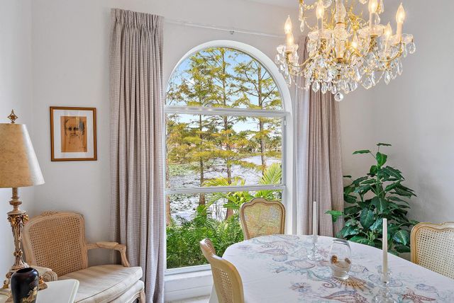 6784 SE Twin Oaks Circle, Stuart, FL 34997