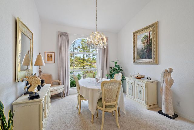 6784 SE Twin Oaks Circle, Stuart, FL 34997